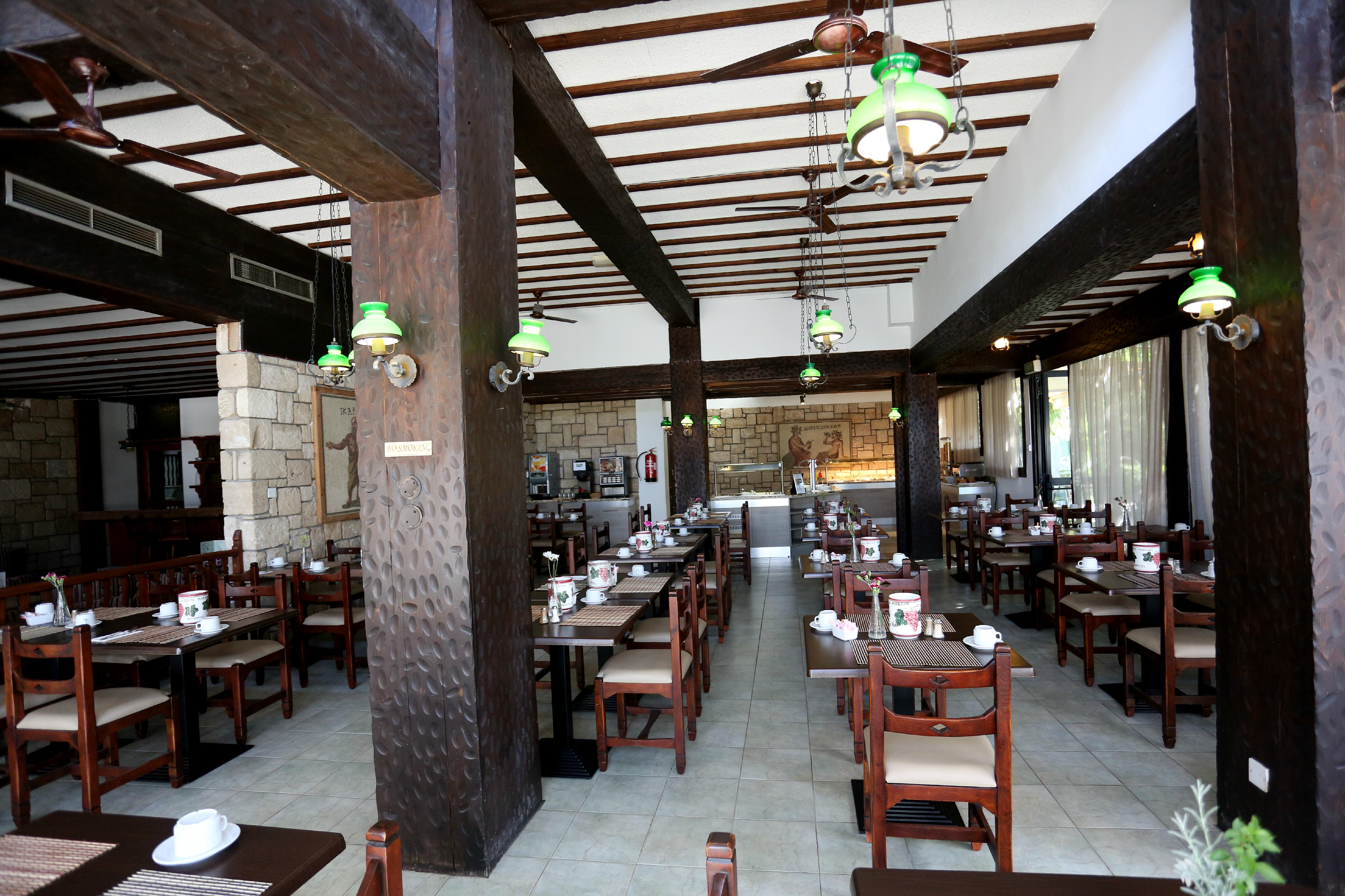 Dionysos Central Pafos Exterior foto